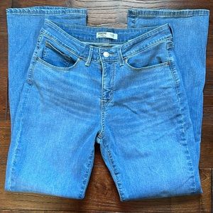 Levi Signature Totally Shaping Bootcut